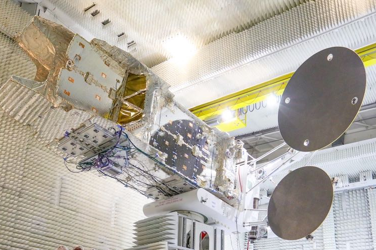 SpaceX เปิดตัวจรวด Falcon 9 พร้อมดาวเทียม Eutelsat 10B